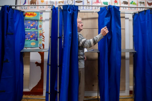 Újabb rekord: 42,04 százalékos részvétel délután 3-ig